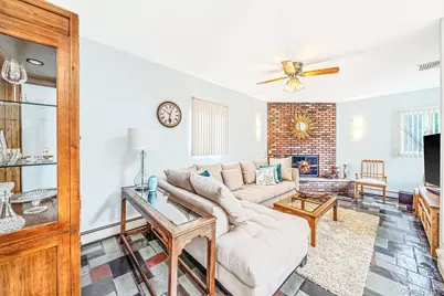 1524 N Monroe Avenue, West Islip, NY 11795 - Photo 3