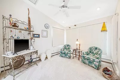 1524 N Monroe Avenue, West Islip, NY 11795 - Photo 9