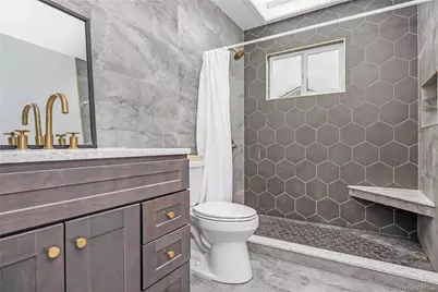 348 Southaven Avenue, Medford, NY 11763 - Photo 25