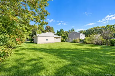 590 Canal Road, Mount Sinai, NY 11766 - Photo 9