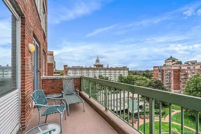100 Hilton Avenue #806, Garden City, NY 11530 - Photo 19