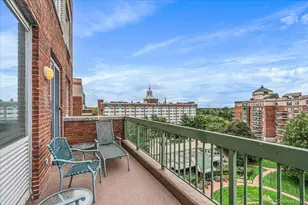 100 Hilton Ave, Garden City, NY 11530 - Photo 19