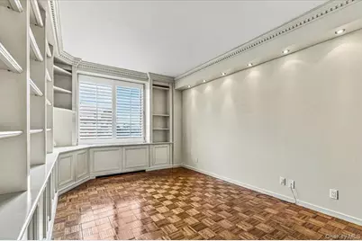 100 Hilton Avenue #806, Garden City, NY 11530 - Photo 15