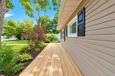 11 Tell Avenue, Deer Park, NY 11729 - Photo 21