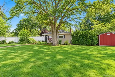 11 Tell Avenue, Deer Park, NY 11729 - Photo 3