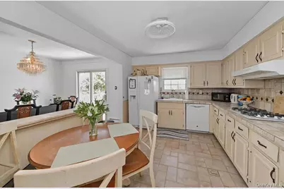 54 Acapulco Street, Atlantic Beach, NY 11509 - Photo 7