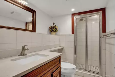 300 Ellen Place, Jericho, NY 11753 - Photo 11