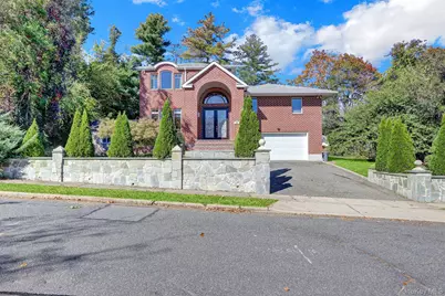300 Ellen Place, Jericho, NY 11753 - Photo 31