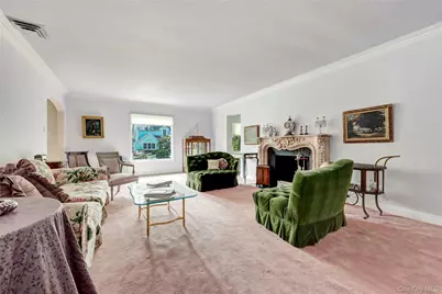 178 Schenck Circle N, Hewlett, NY 11557 - Photo 7
