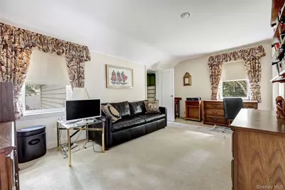 178 Schenck Circle N, Hewlett, NY 11557 - Photo 23