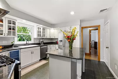 52 Bayway Avenue, Brightwaters, NY 11718 - Photo 27
