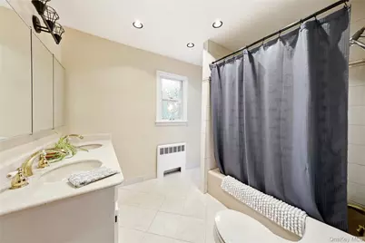 52 Bayway Avenue, Brightwaters, NY 11718 - Photo 31