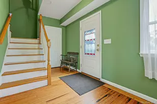19 Cambridge Street E, Valhalla, NY 10595 - Photo 3