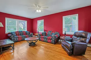 19 Cambridge Street E, Valhalla, NY 10595 - Photo 7