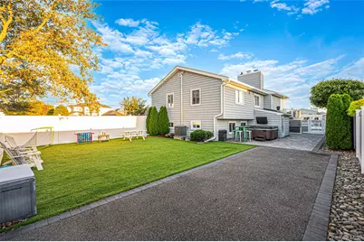 174 Secatogue Lane W, West Islip, NY 11795 - Photo 41