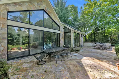 4 Broadlawn Avenue, Great Neck, NY 11024 - Photo 25