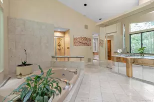 4 Broadlawn Ave, Great Neck, NY 11024 - Photo 17