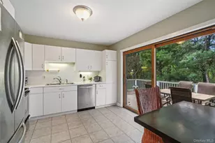 593 Heritage Hills Dr, Somers, NY 10589 - Photo 7