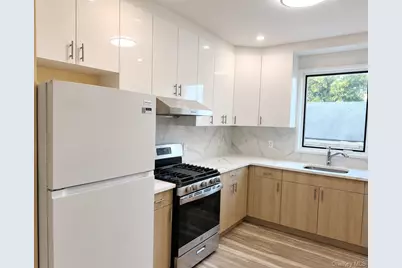 164-16 75th Road #2nd Floor, Fresh Meadows, NY 11366 - Photo 5