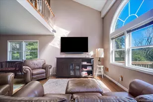 47 Deer Crossing Dr, Fishkill, NY 12524 - Photo 11