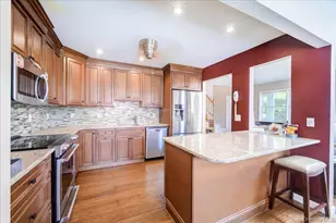 47 Deer Crossing Dr, Fishkill, NY 12524 - Photo 3