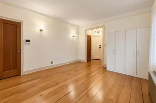 38-30 Douglaston Pkwy, Douglaston, NY 11363 - Photo 7