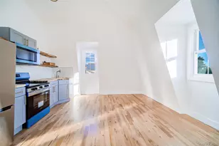 258 State St, Hudson, NY 12534 - Photo 3