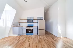 258 State St, Hudson, NY 12534 - Photo 5