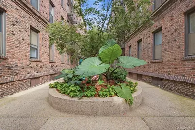 83-19 116th Street #6D, Kew Gardens, NY 11415 - Photo 3
