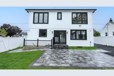 19 Nevada Street, Hicksville, NY 11801 - Photo 43