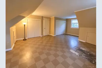 29 Emerson Court, Westbury, NY 11590 - Photo 11