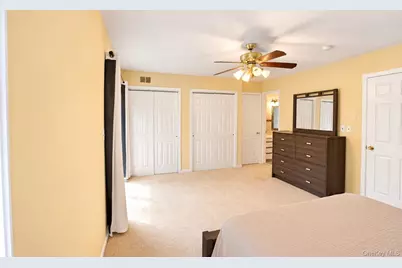 153 Treetop Circle, Nanuet, NY 10954 - Photo 19