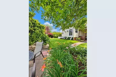 94 Massapequa Avenue, Massapequa, NY 11758 - Photo 25