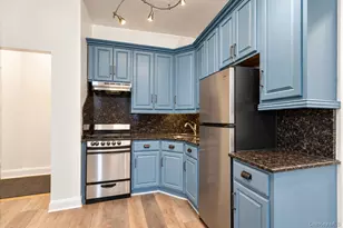115-25 Metropolitan Ave, Kew Gardens, NY 11418 - Photo 7