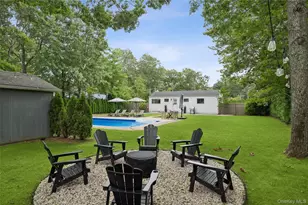 138 W Tiana Rd, Hampton Bays, NY 11946 - Photo 3
