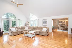 21 James St, Islip, NY 11751 - Photo 9