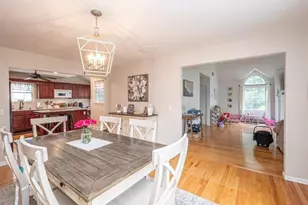 21 James St, Islip, NY 11751 - Photo 7