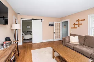 21 James St, Islip, NY 11751 - Photo 3