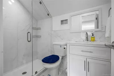 271 Signs Road #E, New York, NY 10314 - Photo 25