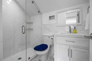 271 Signs Rd, New York, NY 10314 - Photo 25