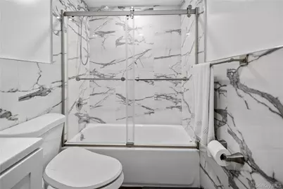 271 Signs Road #E, New York, NY 10314 - Photo 21