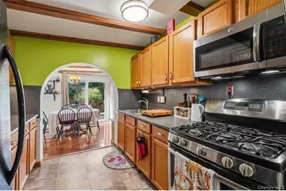 37 Woodstock Road, Carmel, NY 10512 - Photo 11