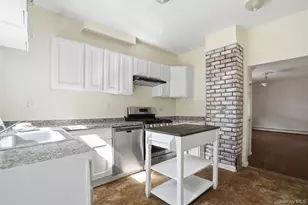 48 Parker Ave, Poughkeepsie, NY 12601 - Photo 13