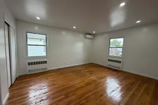 19 Gibson Blvd, Valley Stream, NY 11581 - Photo 17