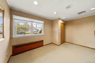 47 Diamond Ave, East Meadow, NY 11554 - Photo 23