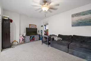 21 E St Marks Pl, Valley Stream, NY 11580 - Photo 5