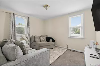 21 E Saint Marks Place, Valley Stream, NY 11580 - Photo 19