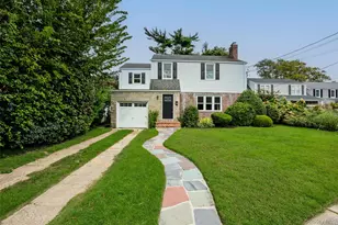 81 Rowe Ave, East Rockaway, NY 11563 - Photo 3