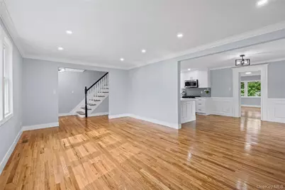 81 Rowe Avenue, East Rockaway, NY 11563 - Photo 13