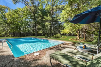 111 Bay Avenue E, Hampton Bays, NY 11946 - Photo 27